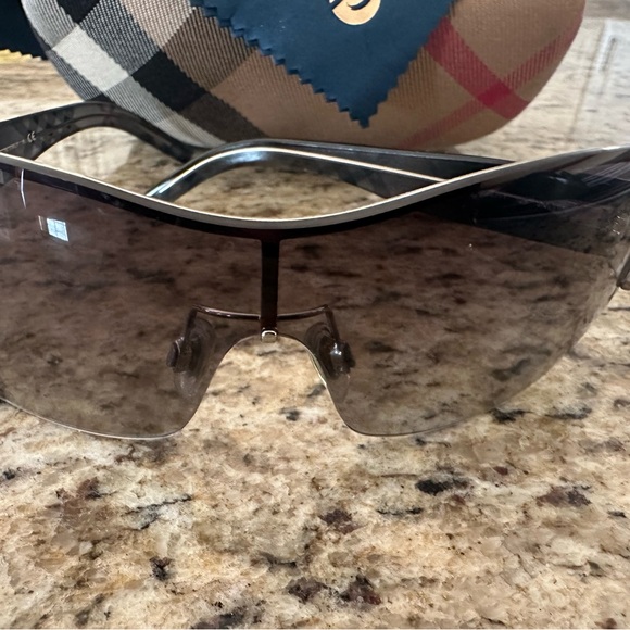 Burberry Sunglasses with Case - Picture 8 of 13
